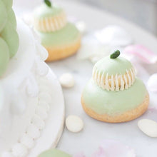 Load image into Gallery viewer, Religieuse